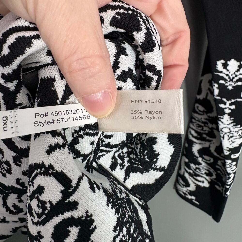 Boston Proper Women's Preppy Black & White Knit Top - Size Medium - Old Money - Picture 5 of 6